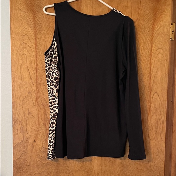 NWT! Haptics Elegant Black and Leopard Print Long Sleeve Top - Picture 3 of 5